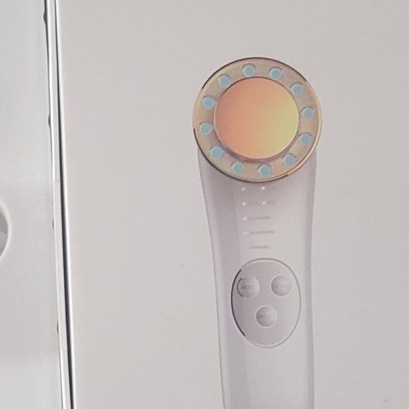 Cleansing optical rejuvenation device - Picture 2 of 3